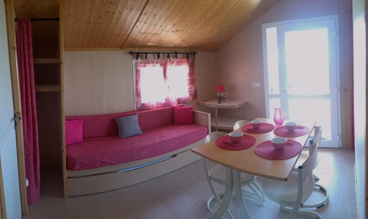 Bussieres  Les Chalets Du Piou מראה חיצוני תמונה